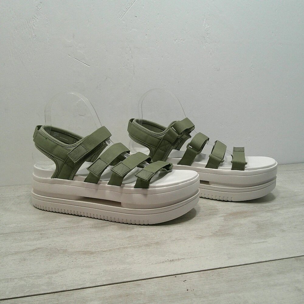 Nike Icon Classic Platform Light Army Green Sandals Size 11 - New in Box